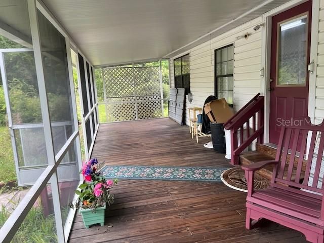 For Sale: $259,000 (3 beds, 2 baths, 1100 Square Feet)