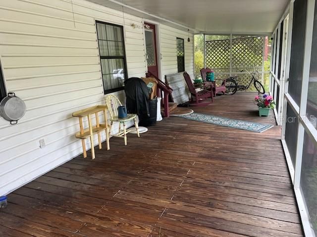 For Sale: $259,000 (3 beds, 2 baths, 1100 Square Feet)