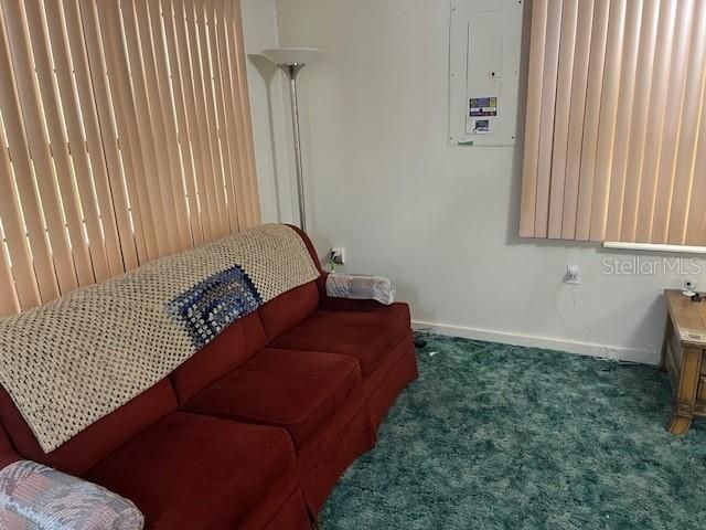 For Sale: $259,000 (3 beds, 2 baths, 1100 Square Feet)