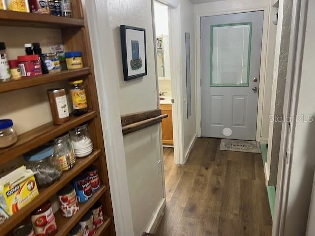 For Sale: $259,000 (3 beds, 2 baths, 1100 Square Feet)