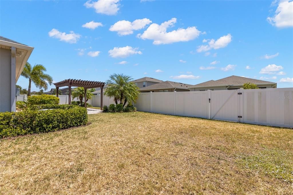 For Sale: $485,000 (4 beds, 3 baths, 2364 Square Feet)