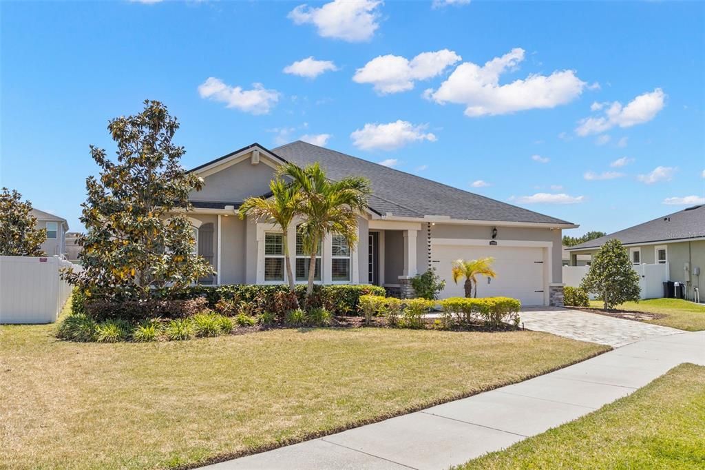 For Sale: $485,000 (4 beds, 3 baths, 2364 Square Feet)