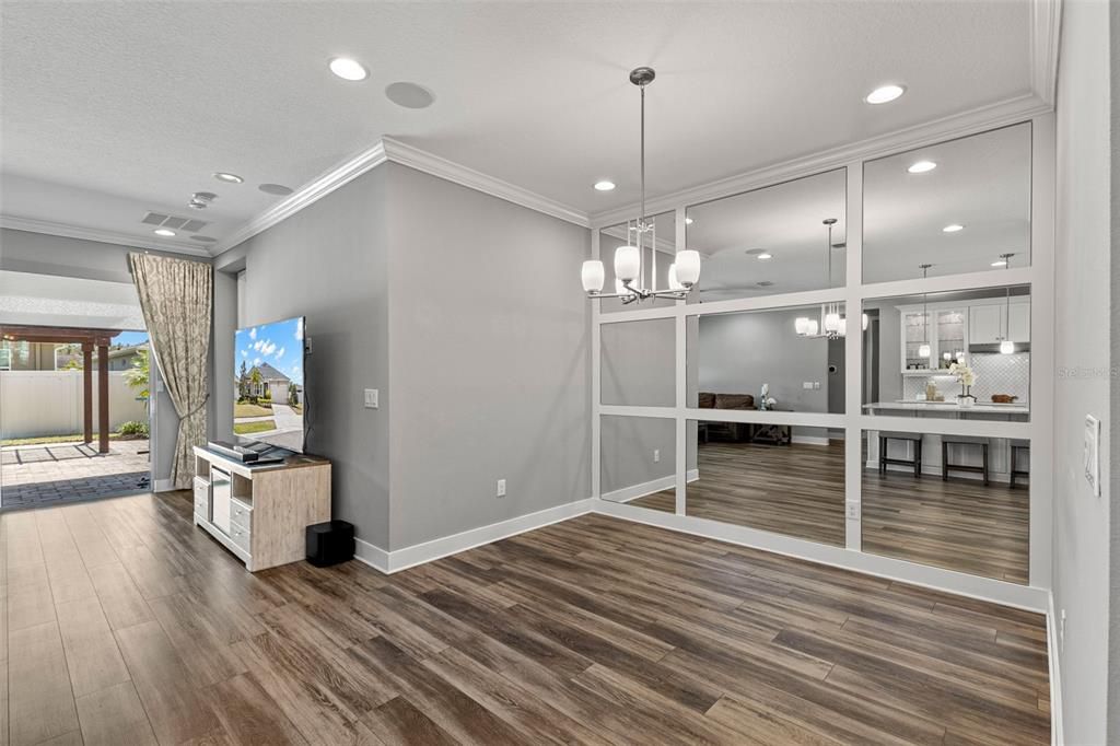 For Sale: $485,000 (4 beds, 3 baths, 2364 Square Feet)
