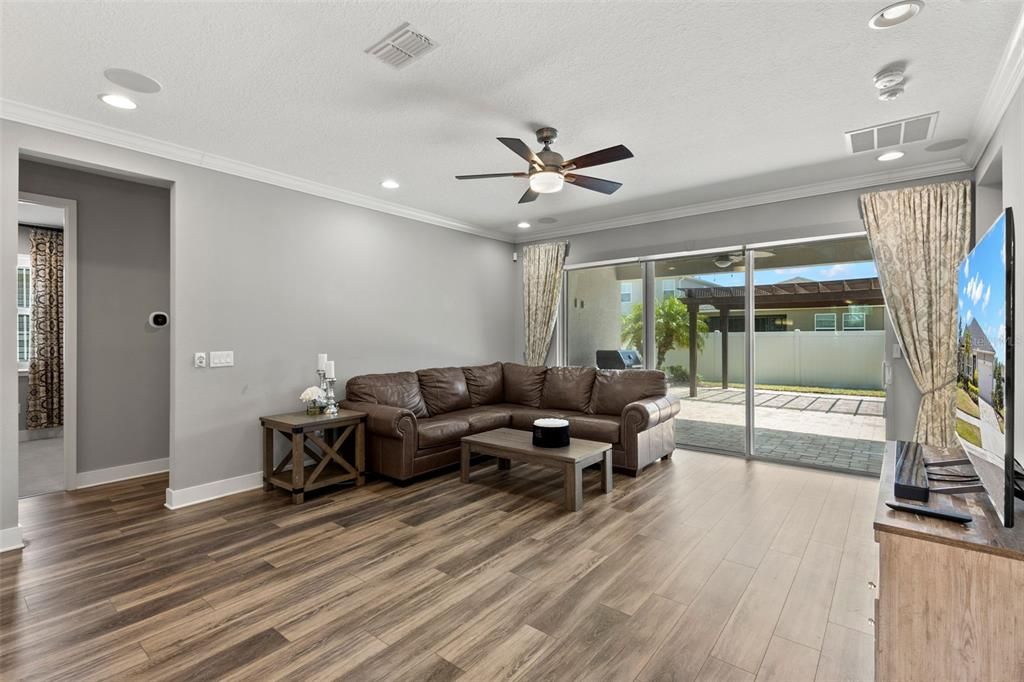For Sale: $485,000 (4 beds, 3 baths, 2364 Square Feet)