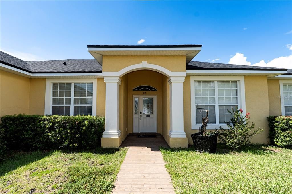 En Venta: $379,999 (4 camas, 2 baños, 2262 Pies cuadrados)