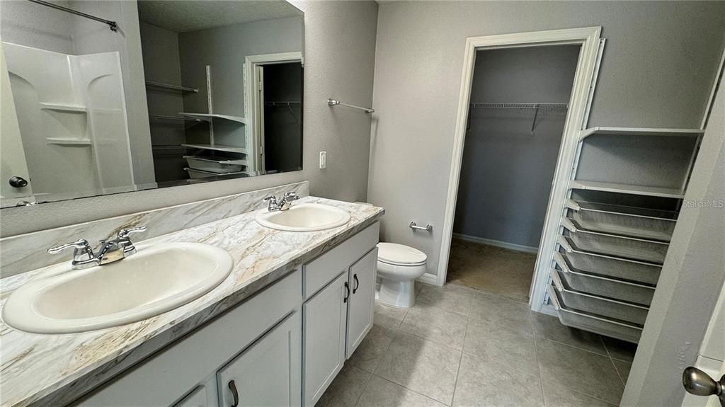 В аренду: $2,600 (3 спален, 2 ванн, 1558 Квадратных фут)