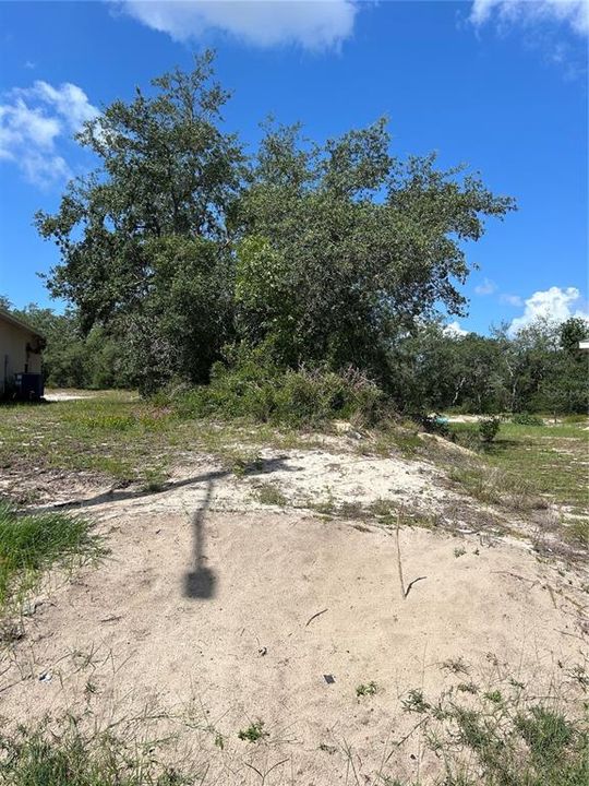 На продажу: $110,000 (0.78 acres)