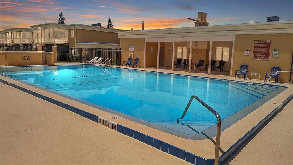 For Rent: $1,425 (2 beds, 1 baths, 885 Square Feet)