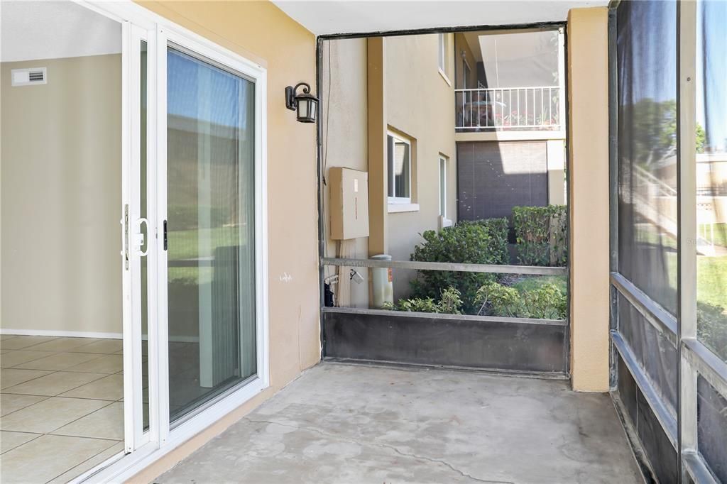 For Rent: $1,425 (2 beds, 1 baths, 885 Square Feet)