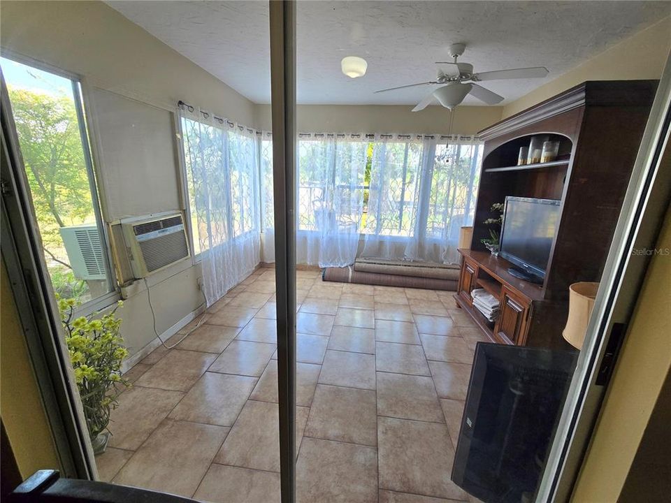 Activo con contrato: $379,000 (3 camas, 2 baños, 1498 Pies cuadrados)