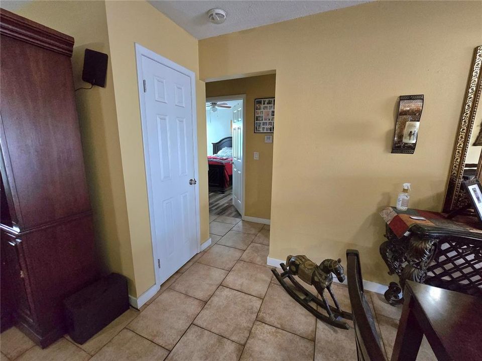Activo con contrato: $379,000 (3 camas, 2 baños, 1498 Pies cuadrados)