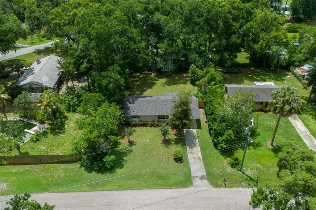 For Sale: $225,000 (2 beds, 1 baths, 962 Square Feet)
