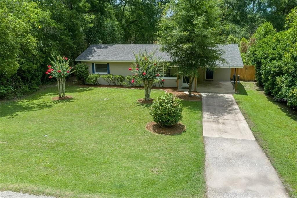 For Sale: $225,000 (2 beds, 1 baths, 962 Square Feet)
