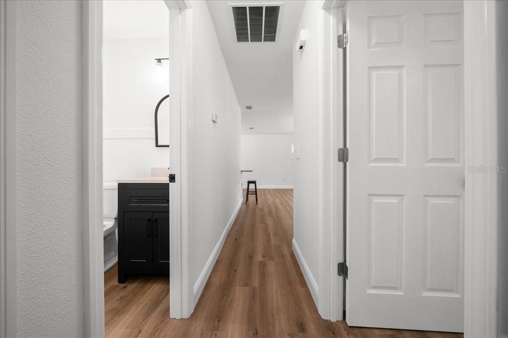 For Sale: $225,000 (2 beds, 1 baths, 962 Square Feet)