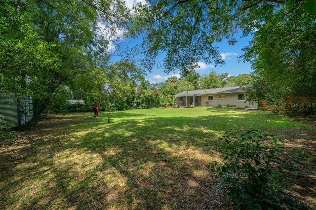 For Sale: $225,000 (2 beds, 1 baths, 962 Square Feet)