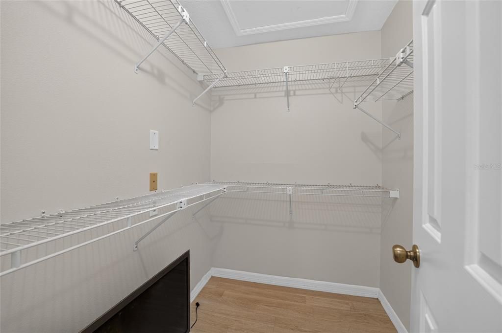 For Sale: $184,900 (2 beds, 2 baths, 1163 Square Feet)