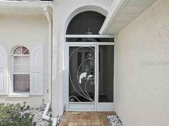 For Sale: $349,000 (3 beds, 2 baths, 1996 Square Feet)