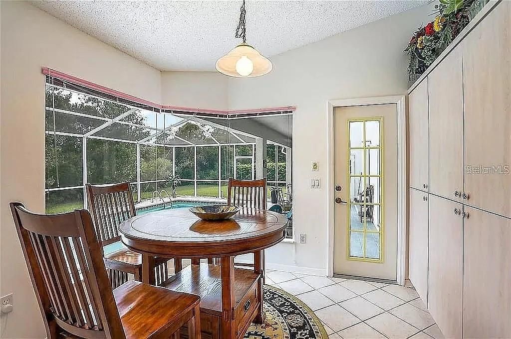 For Sale: $349,000 (3 beds, 2 baths, 1996 Square Feet)