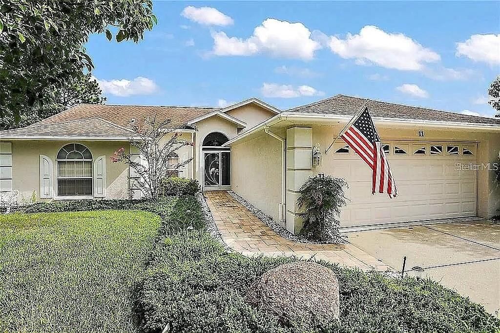 For Sale: $349,000 (3 beds, 2 baths, 1996 Square Feet)
