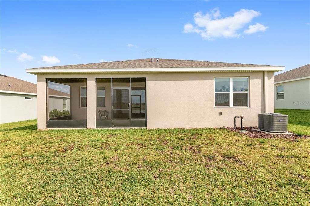 For Sale: $299,900 (2 beds, 2 baths, 1813 Square Feet)