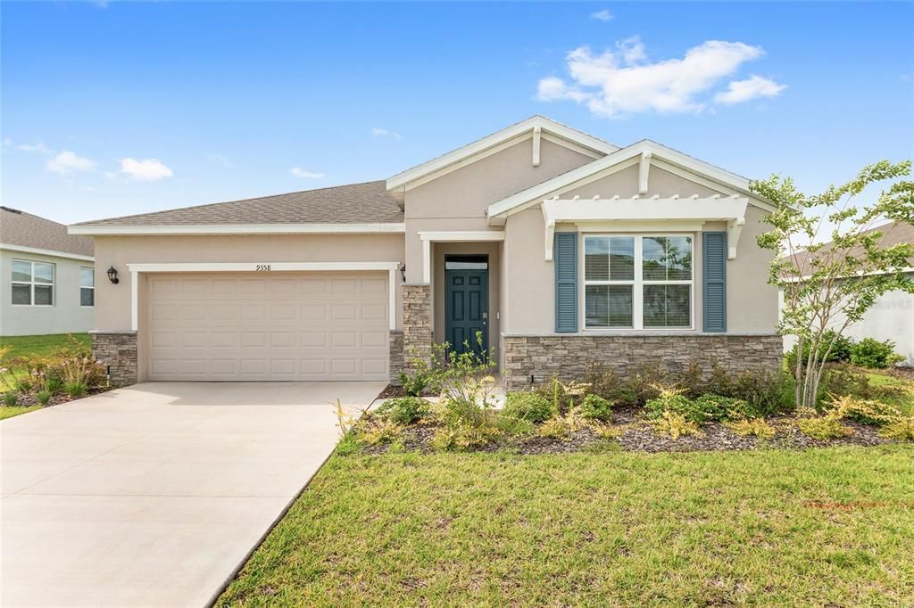 For Sale: $299,900 (2 beds, 2 baths, 1813 Square Feet)