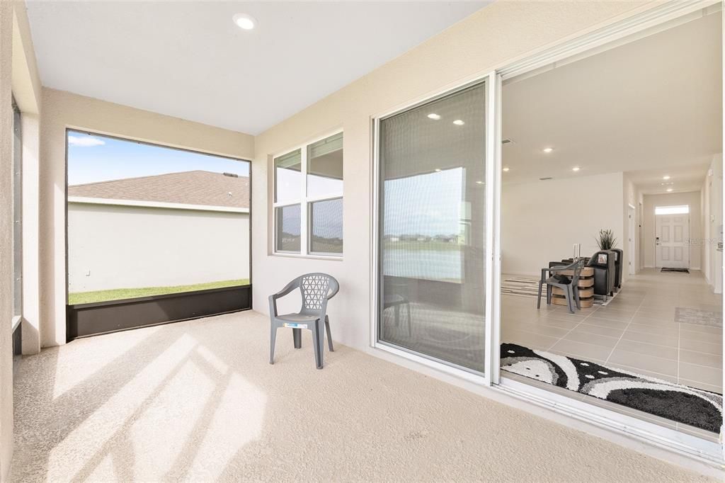 For Sale: $299,900 (2 beds, 2 baths, 1813 Square Feet)