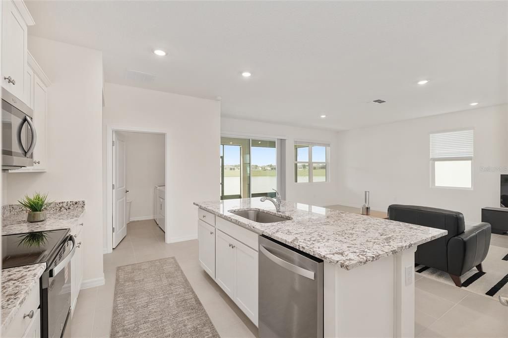 For Sale: $299,900 (2 beds, 2 baths, 1813 Square Feet)