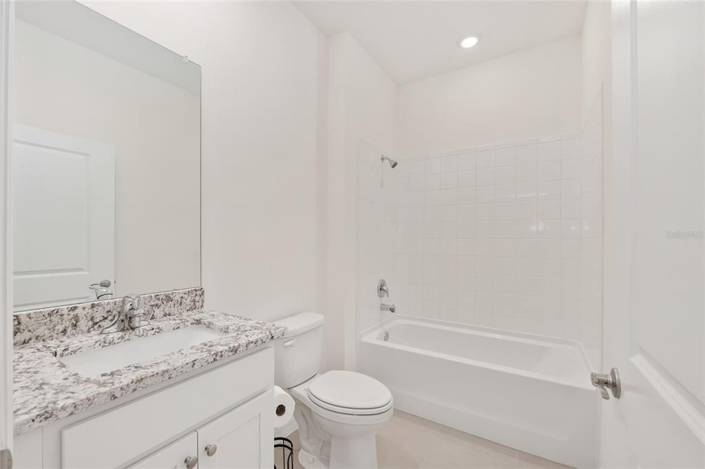 For Sale: $299,900 (2 beds, 2 baths, 1813 Square Feet)
