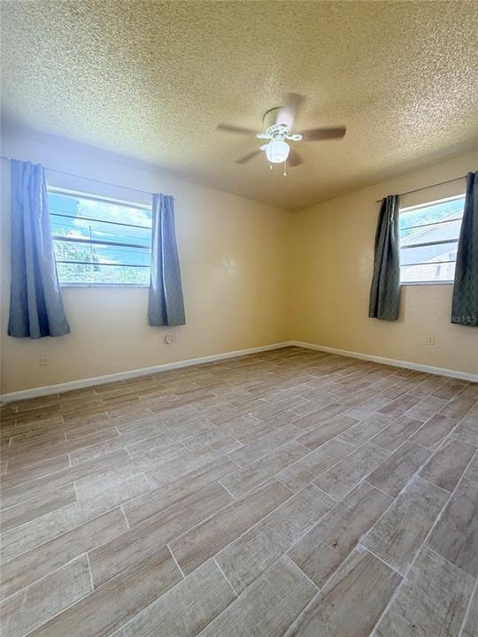 В аренду: $1,950 (3 спален, 2 ванн, 1225 Квадратных фут)
