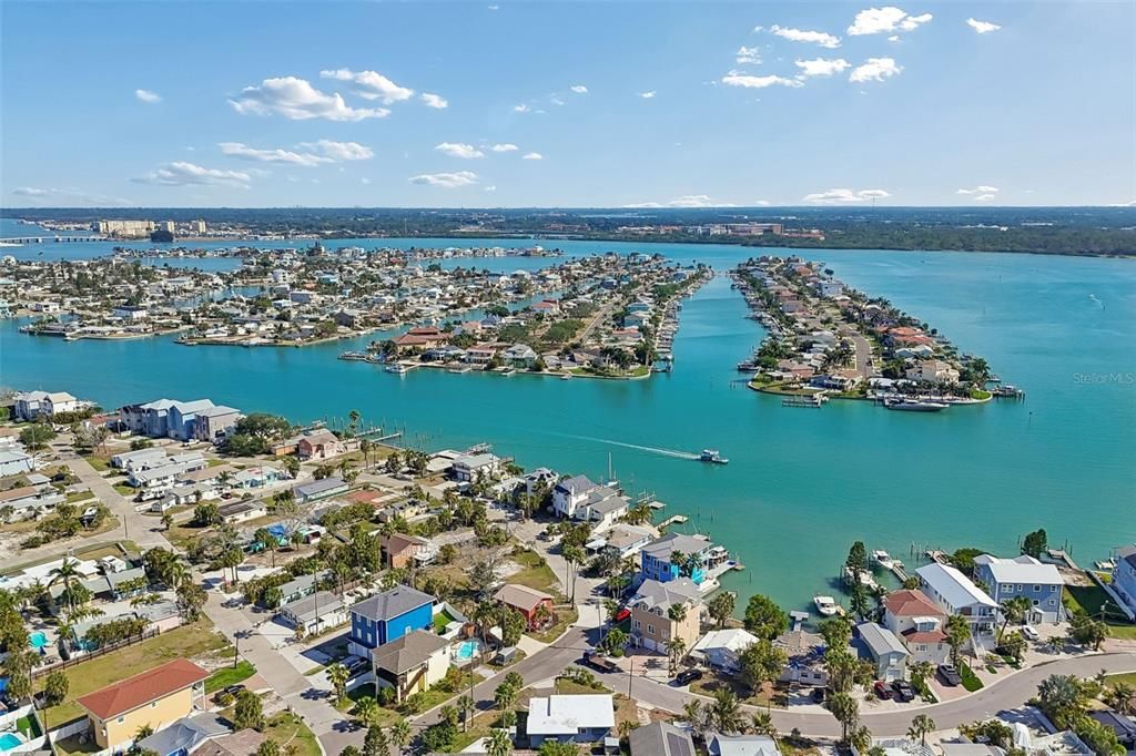待售: $1,235,000 (0.10 acres)