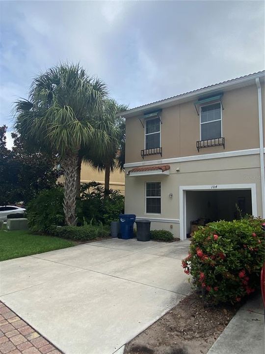 For Rent: $2,100 (3 beds, 2 baths, 1661 Square Feet)