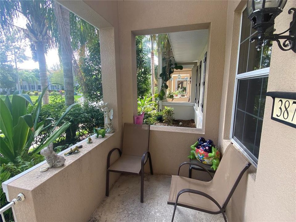 For Rent: $2,100 (3 beds, 2 baths, 1661 Square Feet)