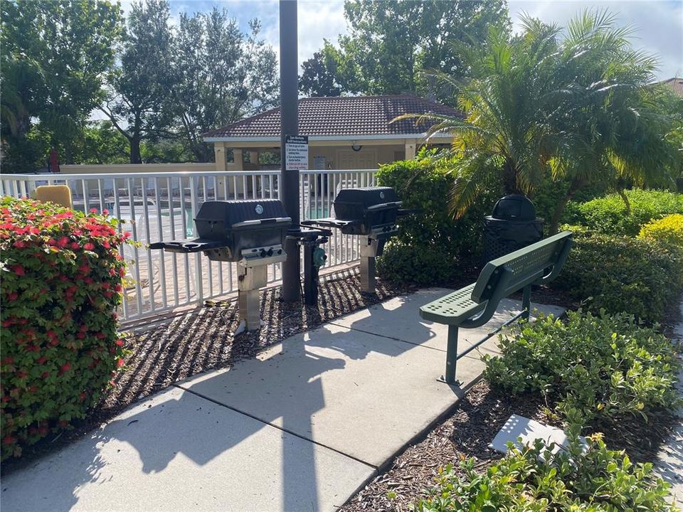 For Rent: $2,100 (3 beds, 2 baths, 1661 Square Feet)