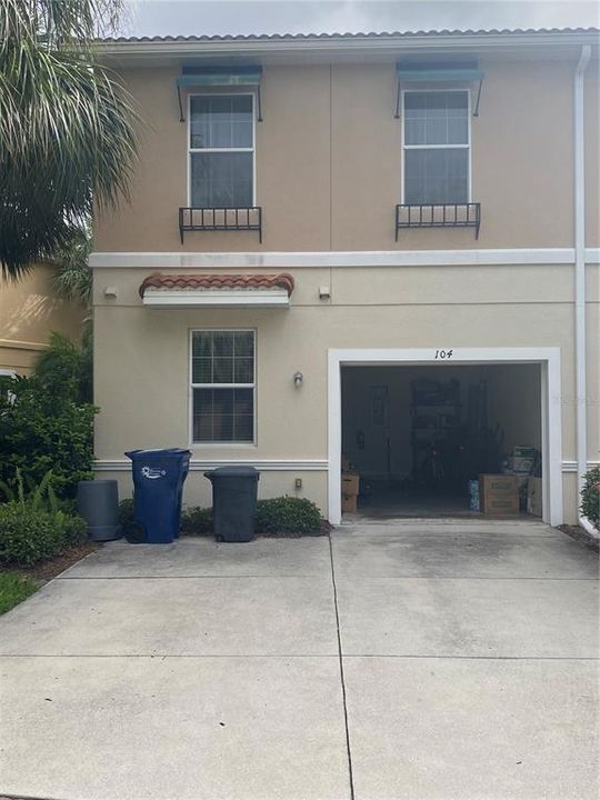 For Rent: $2,100 (3 beds, 2 baths, 1661 Square Feet)