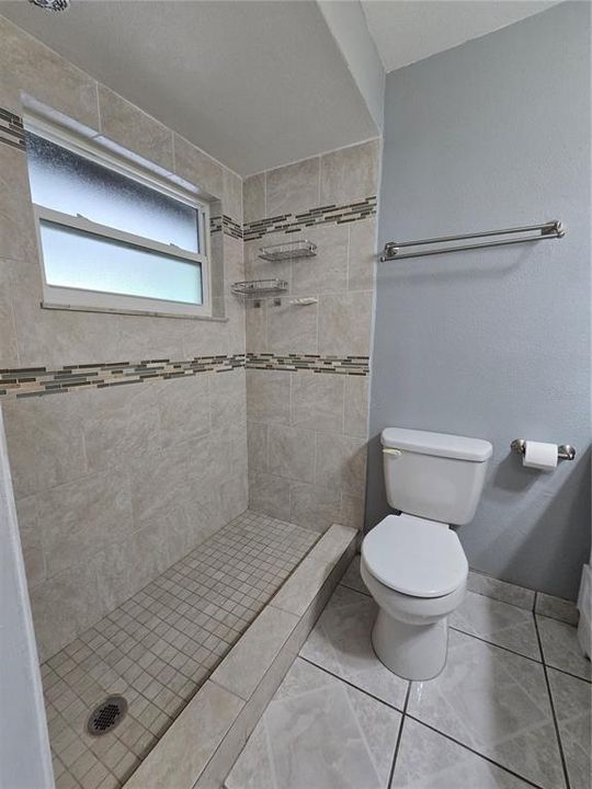 В аренду: $2,400 (3 спален, 2 ванн, 1278 Квадратных фут)