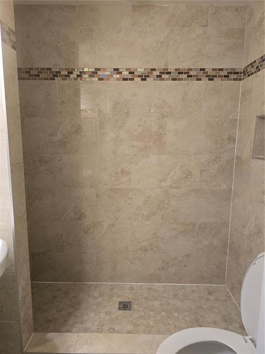 На продажу: $199,000 (2 спален, 2 ванн, 1092 Квадратных фут)