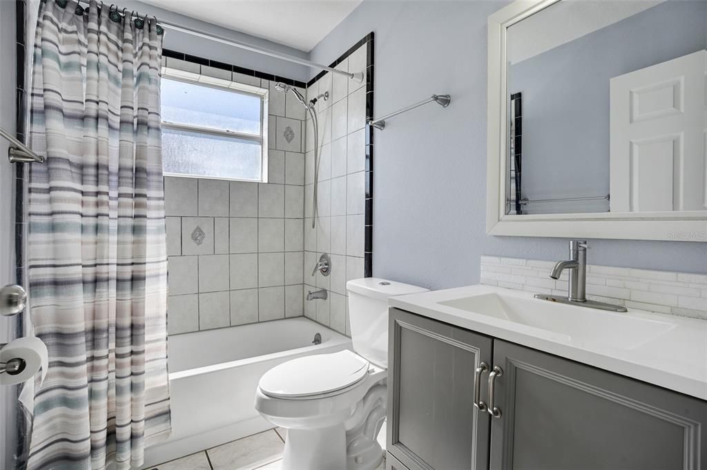 For Sale: $375,000 (3 beds, 2 baths, 1596 Square Feet)
