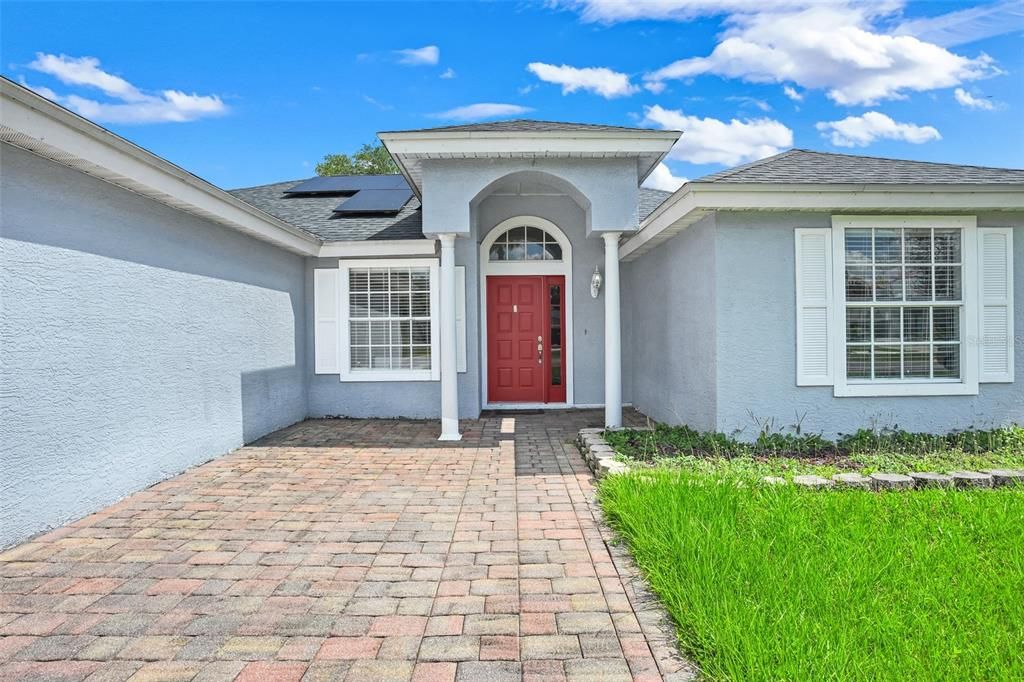 For Sale: $375,000 (3 beds, 2 baths, 1596 Square Feet)