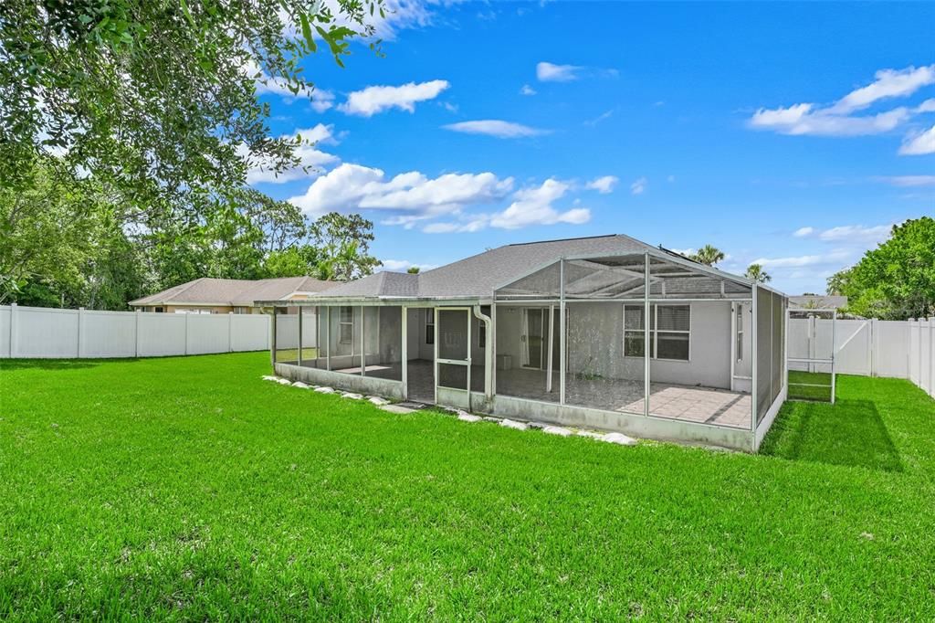 For Sale: $375,000 (3 beds, 2 baths, 1596 Square Feet)