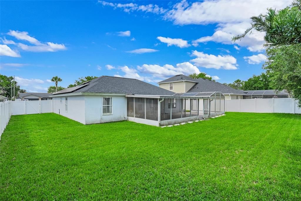 For Sale: $375,000 (3 beds, 2 baths, 1596 Square Feet)