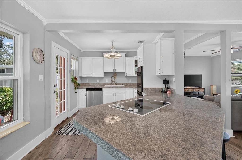 For Sale: $725,000 (4 beds, 0 baths, 2044 Square Feet)