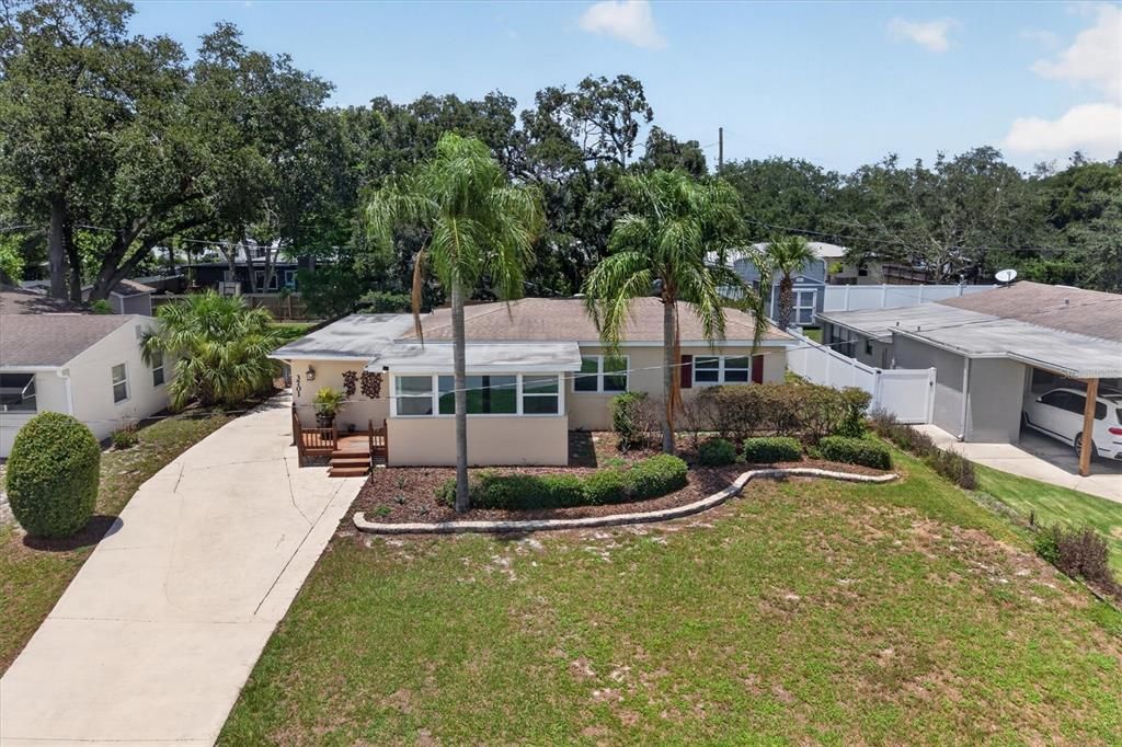 For Sale: $725,000 (4 beds, 0 baths, 2044 Square Feet)