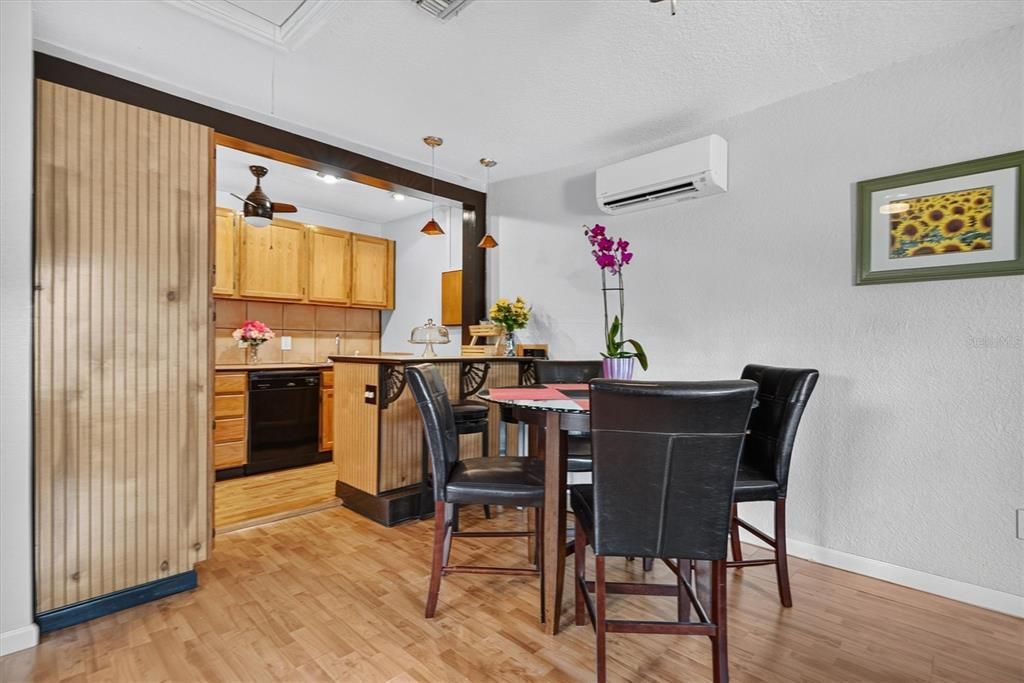 For Sale: $725,000 (4 beds, 0 baths, 2044 Square Feet)