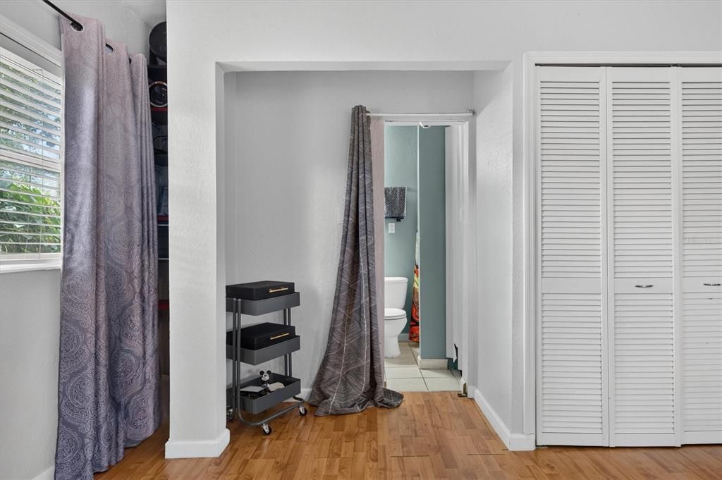 For Sale: $725,000 (4 beds, 0 baths, 2044 Square Feet)
