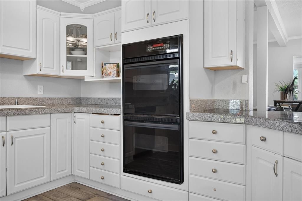 For Sale: $725,000 (4 beds, 0 baths, 2044 Square Feet)