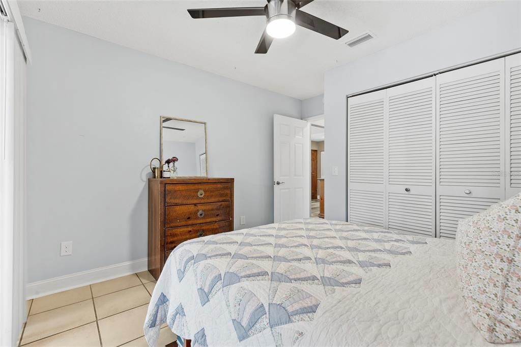For Sale: $350,000 (3 beds, 2 baths, 1647 Square Feet)