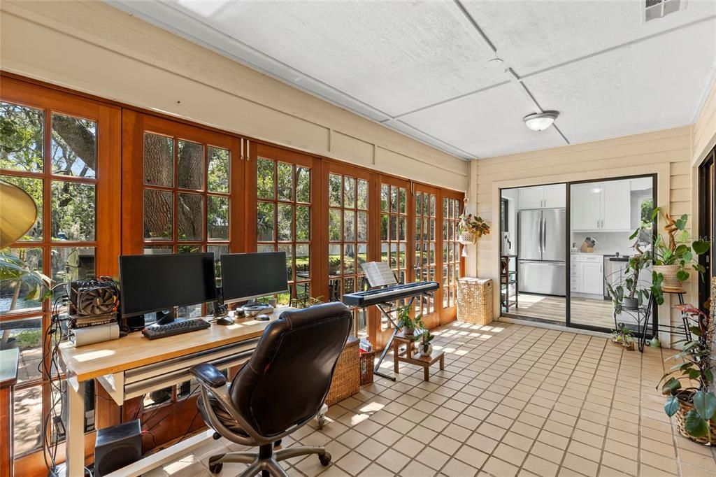 For Sale: $350,000 (3 beds, 2 baths, 1647 Square Feet)