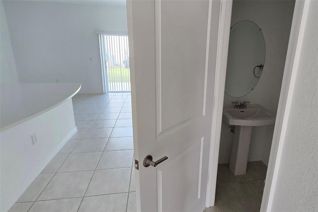 В аренду: $1,850 (3 спален, 2 ванн, 1407 Квадратных фут)