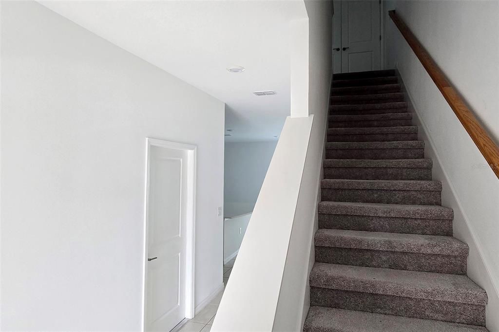 В аренду: $1,850 (3 спален, 2 ванн, 1407 Квадратных фут)