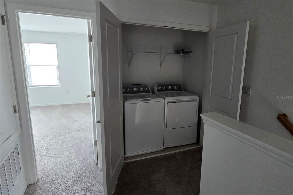 В аренду: $1,850 (3 спален, 2 ванн, 1407 Квадратных фут)